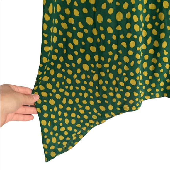 LOGO Layers by Lori Goldstein Semi Sheer Green Tank w Yellow Dot Tank Top - Picture 2 of 6